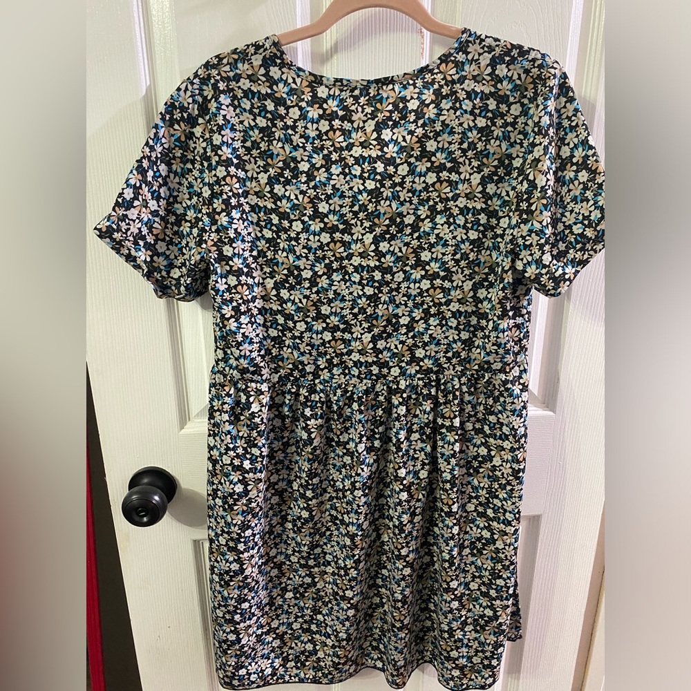 PrettyGarden Women’s size small Flower Dress - Picture 7 of 7